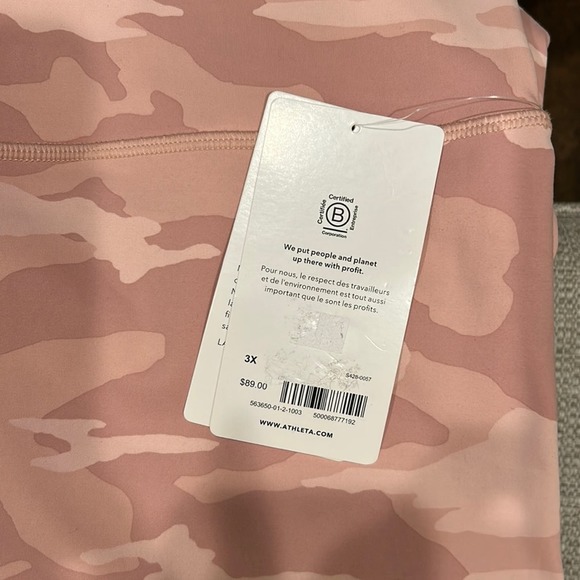 Athleta Elation Camouflage 7/8 Elation Camo Tight 7/8 Length in Pink Size 3X - Picture 3 of 4